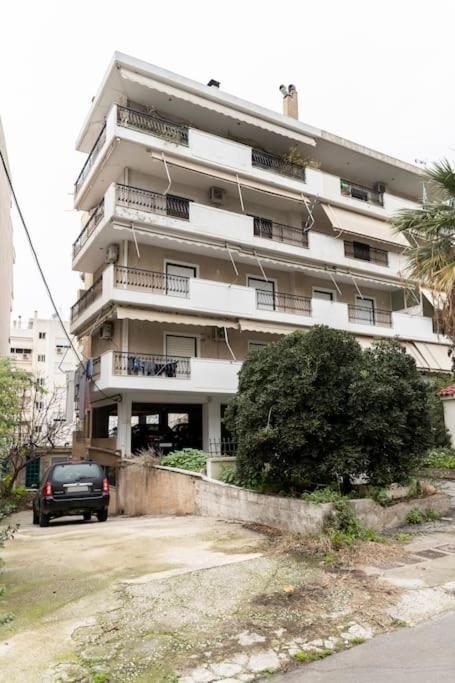 Apartment At Ano Glifada. アテネ エクステリア 写真