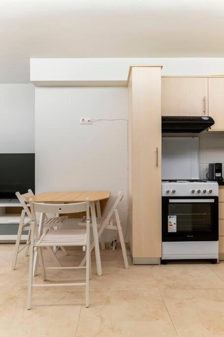 Apartment At Ano Glifada. アテネ エクステリア 写真