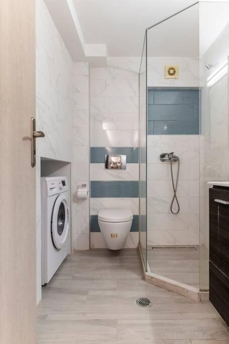 Apartment At Ano Glifada. アテネ エクステリア 写真