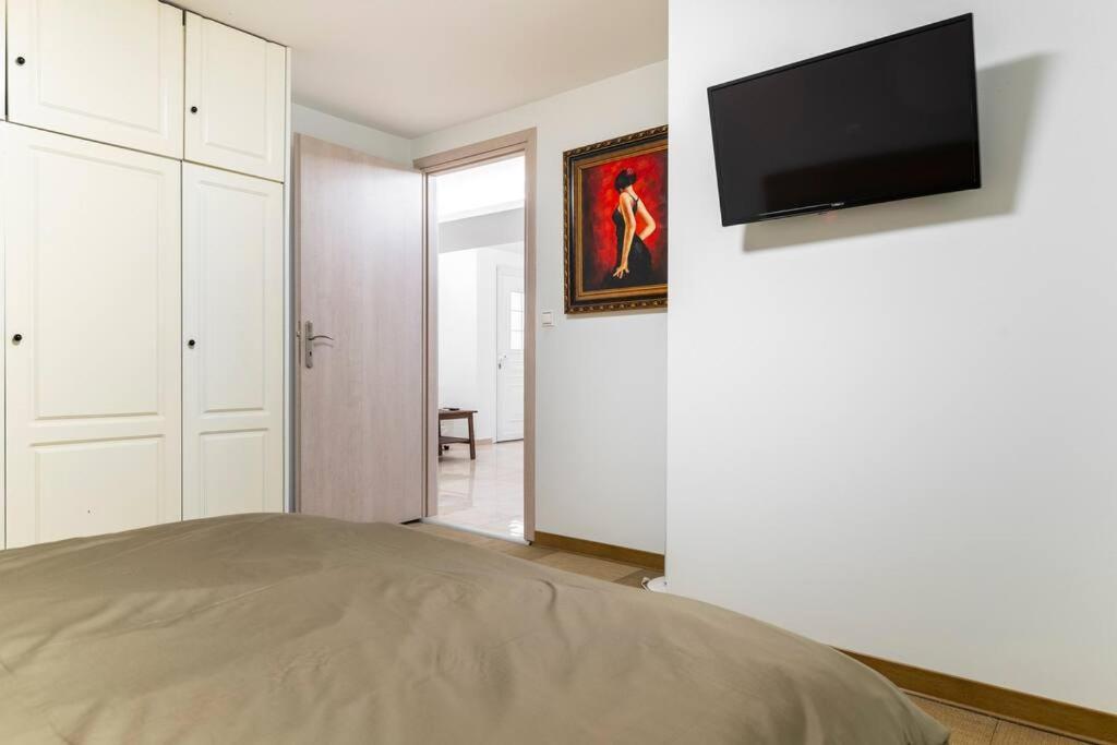 Apartment At Ano Glifada. アテネ エクステリア 写真